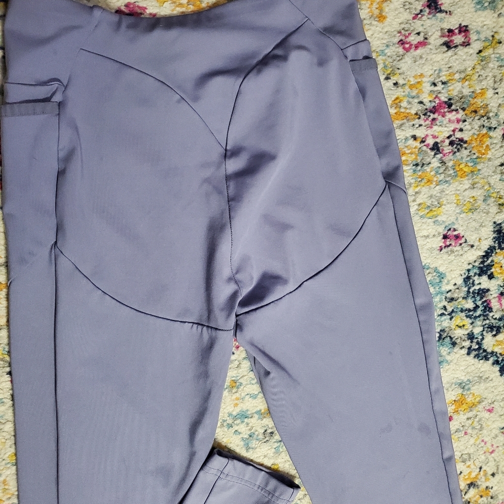 Gymshark Womens Leggings Size M Gray Purple Athletic With Pockets and Logo - Picture 5 of 6
